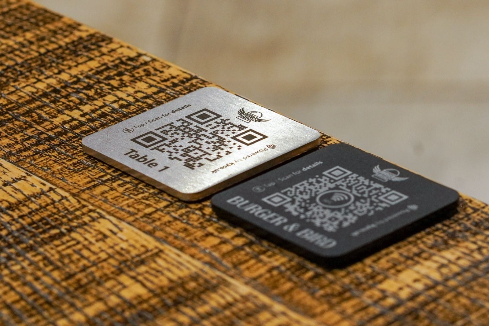 QR/NFC Tiles: Burger & Bird